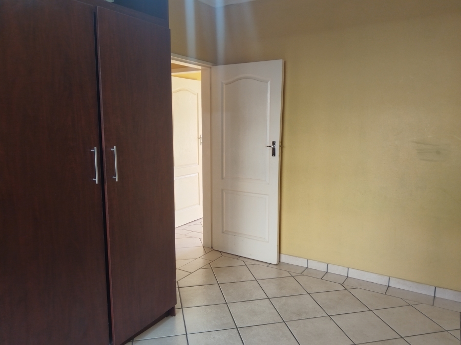2 Bedroom Property for Sale in Potchefstroom North West